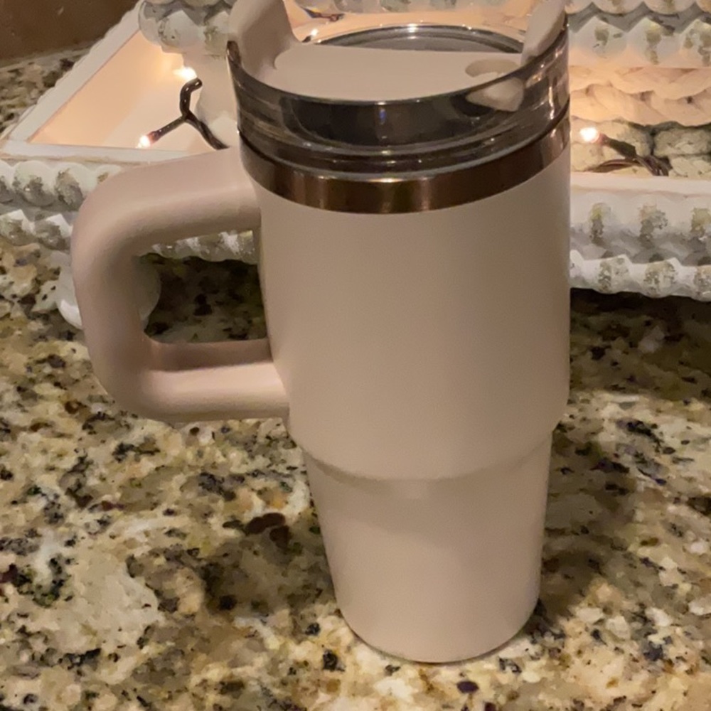Stanley Rose Quartz Travel Mug - Picture 4 of 6